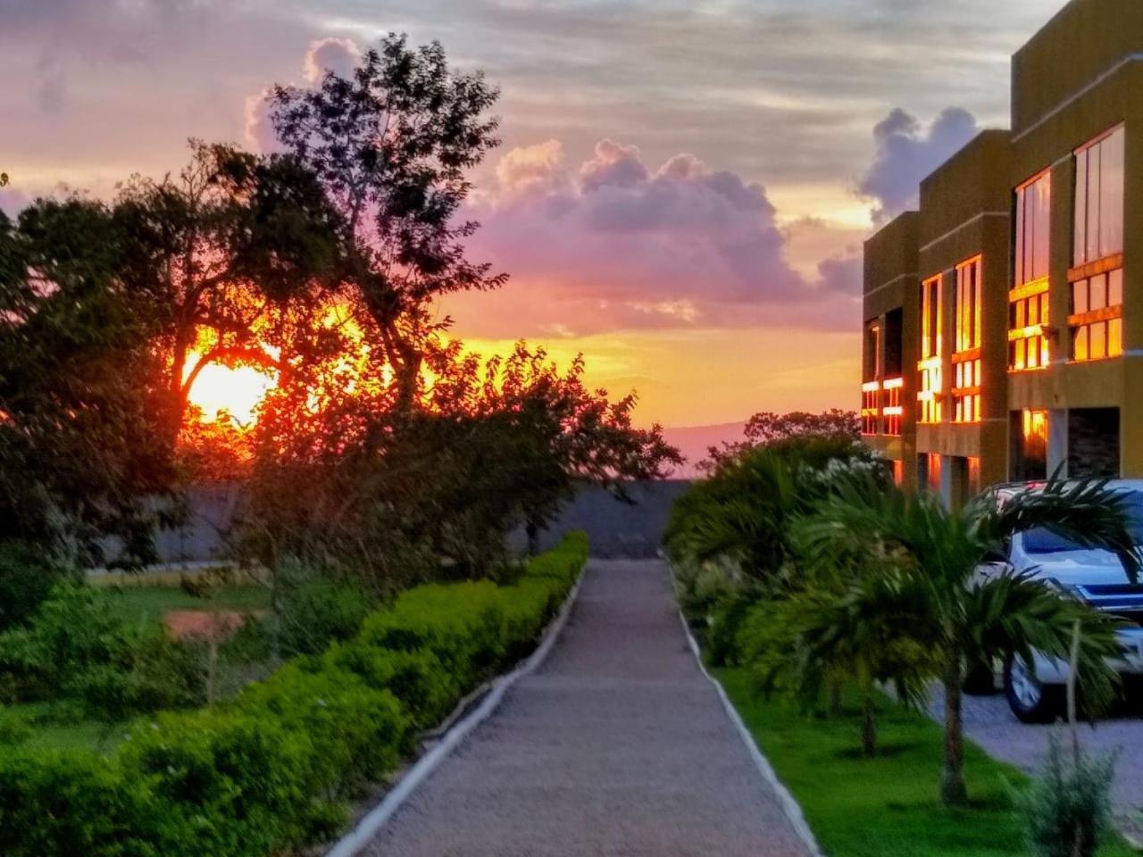 Flat em Serra Negra - Condomínio Paraíso da Serra Bezerros Exterior foto